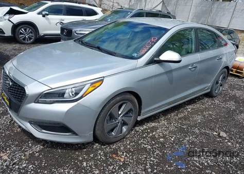 2017 Hyundai Sonata Hybrid z USA, uszkodzony, nr VIN KMHE34L12HA050408